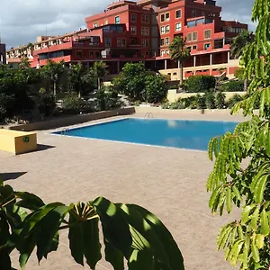 https://la-perla-sea-view-and-pool.tenerifehoteles.net